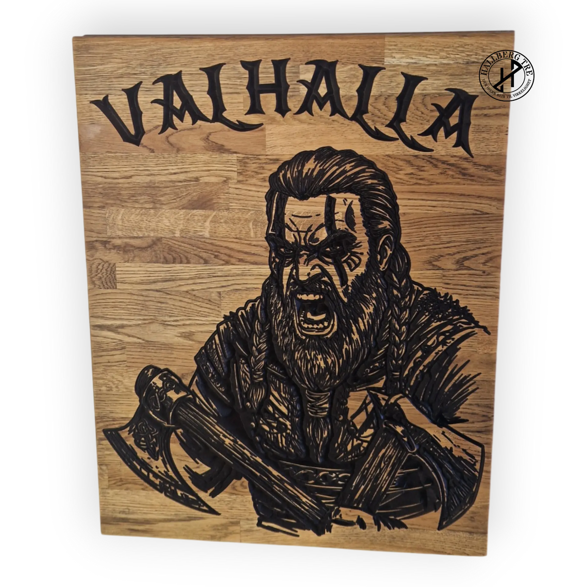 Viking-skilt i eik med øksekriger, sett forfra