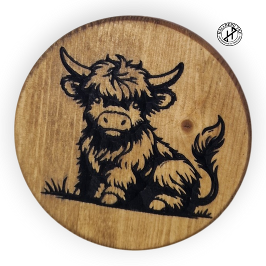 Outlet – Baby-ku-coaster i furu Ø100 mm | CNC-frest glassbrikke
