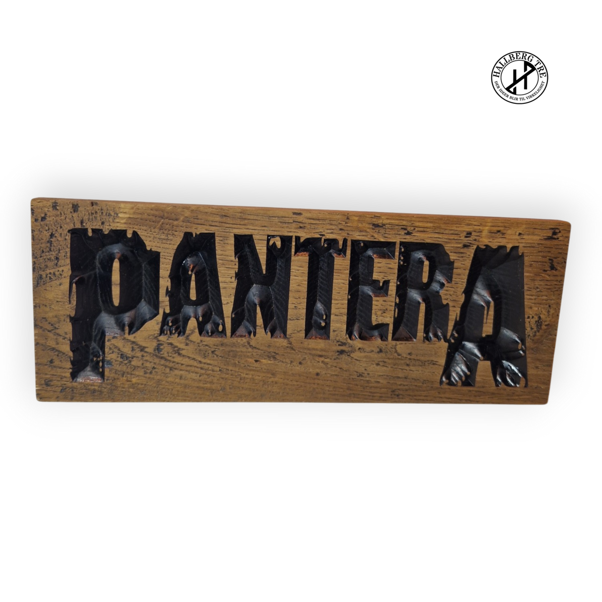 Pantera-skilt CNC-frest i 15 mm massiv eik, 300 × 115 mm