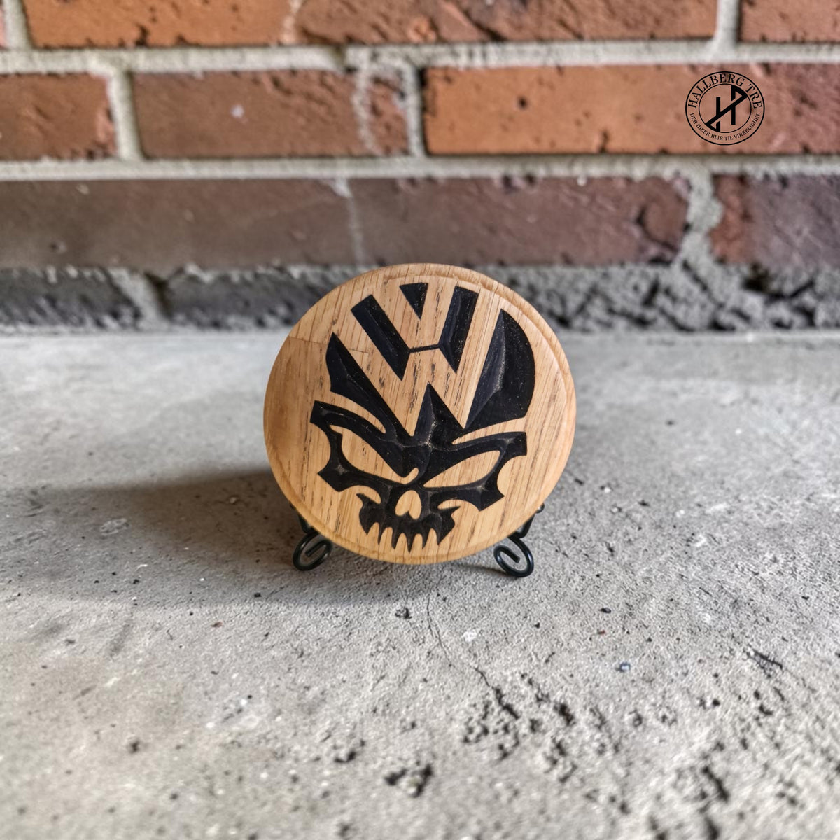 VW skull outlet 1